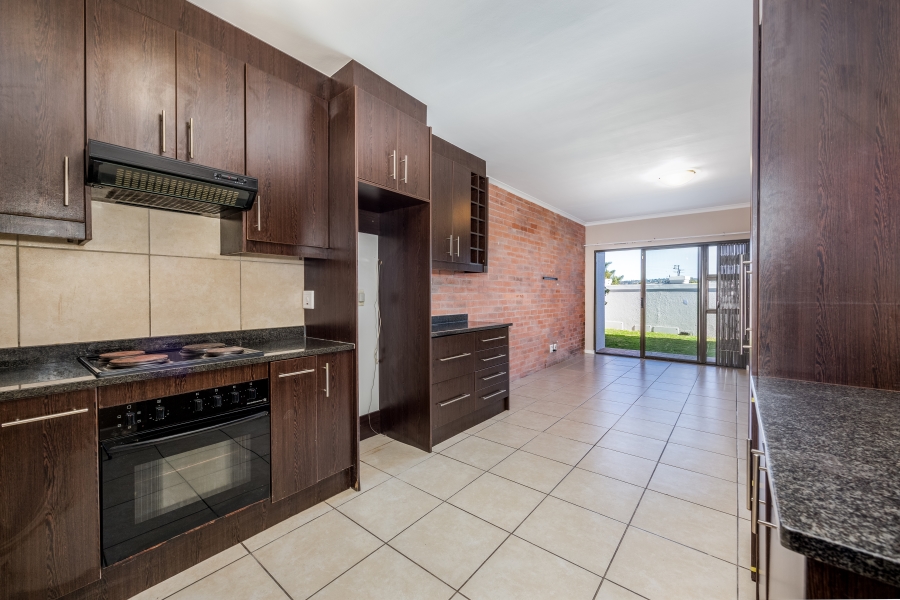 2 Bedroom Property for Sale in Sonstraal Heights Western Cape